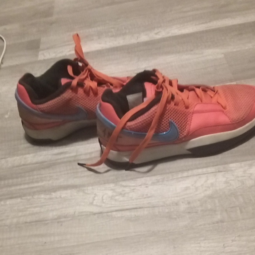 Nike Women's Vibrant Pink and Blue Sneakers